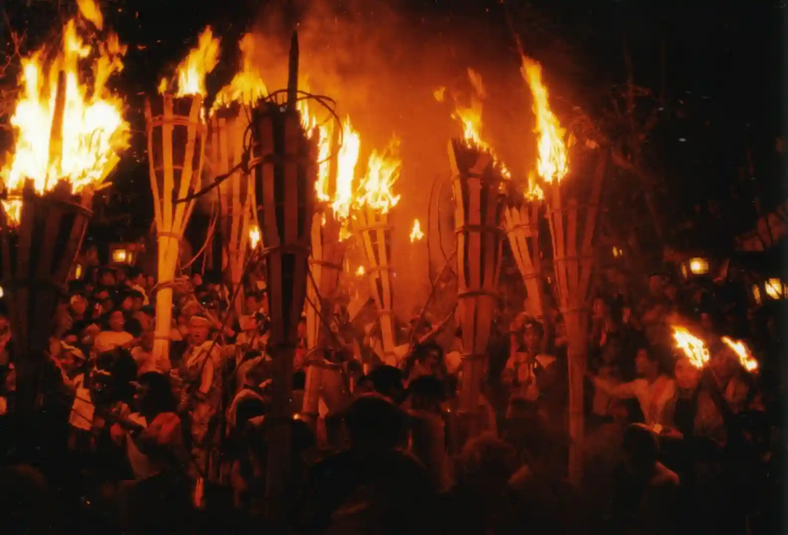 鞍馬の火祭　篝火