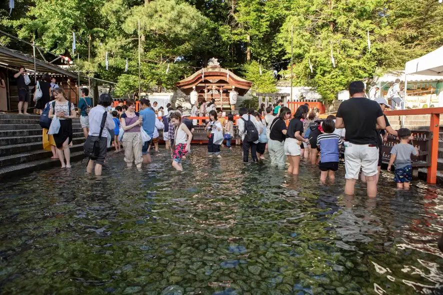 足つけ神事