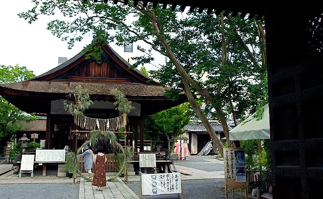 夏を迎える前に厄払い！御所界隈で夏越の祓へ