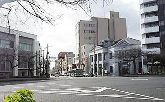 「京ひな人形工房 たくみ人形」まで徒歩約13分（約1km）