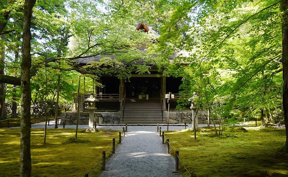 大原の名刹で出会う心癒される美景