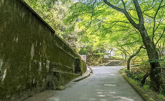 水路閣：京都一周トレイルの出口の一つが水路閣へとつながっています。また、大文字山への登山道にもなっています