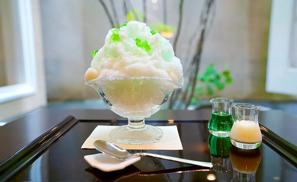 大極殿本舗：こちらで一番人気の「ミルクミントかき氷」は夏の名物です