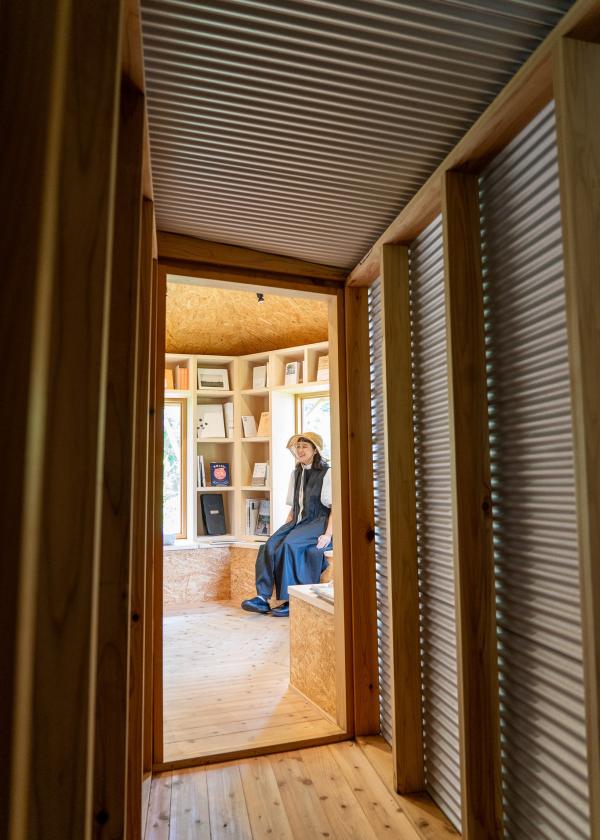 本と美容室（真鶴） − 「いい匂いのする方へ」曽我部恵一