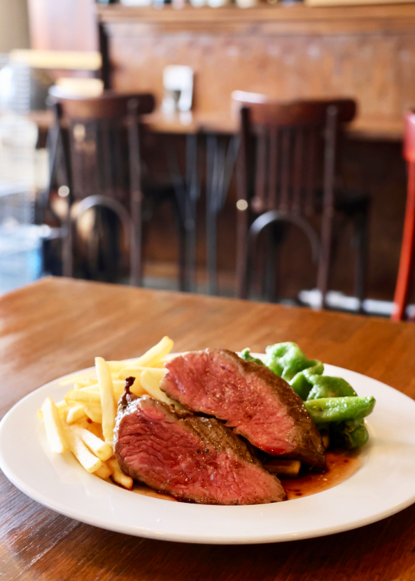 三島・リーズナブルなのに感動モノのフレンチ。〈フランス料理とワインの店CINQ〉