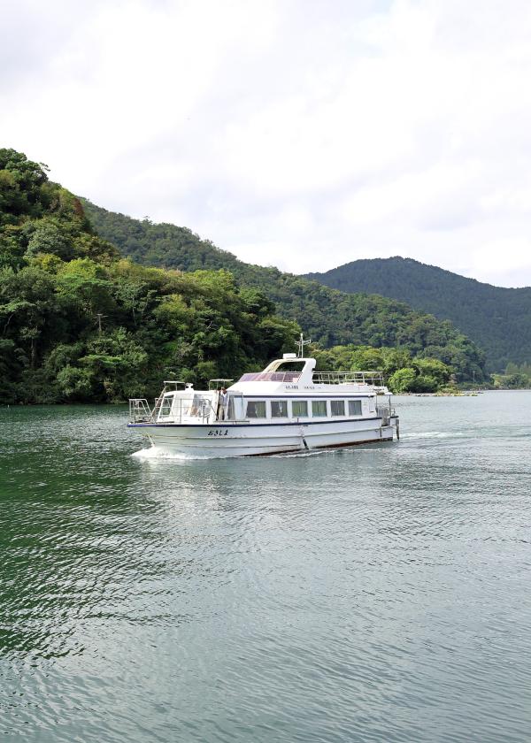 滋賀・近江八幡の小さな船旅。