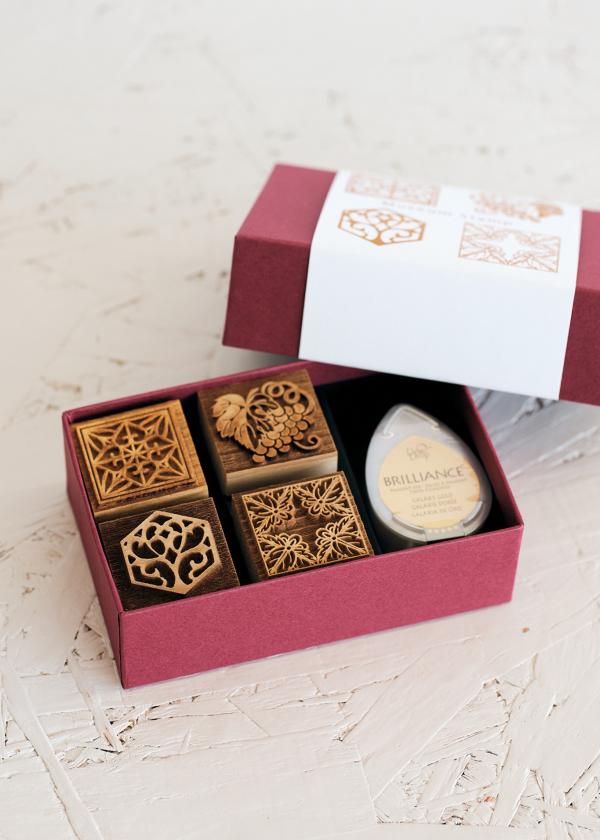 「京都市京セラ美術館」のミュージアムショップ「ART RECTANGLE KYOTO」で、今に続く歴史を知る。