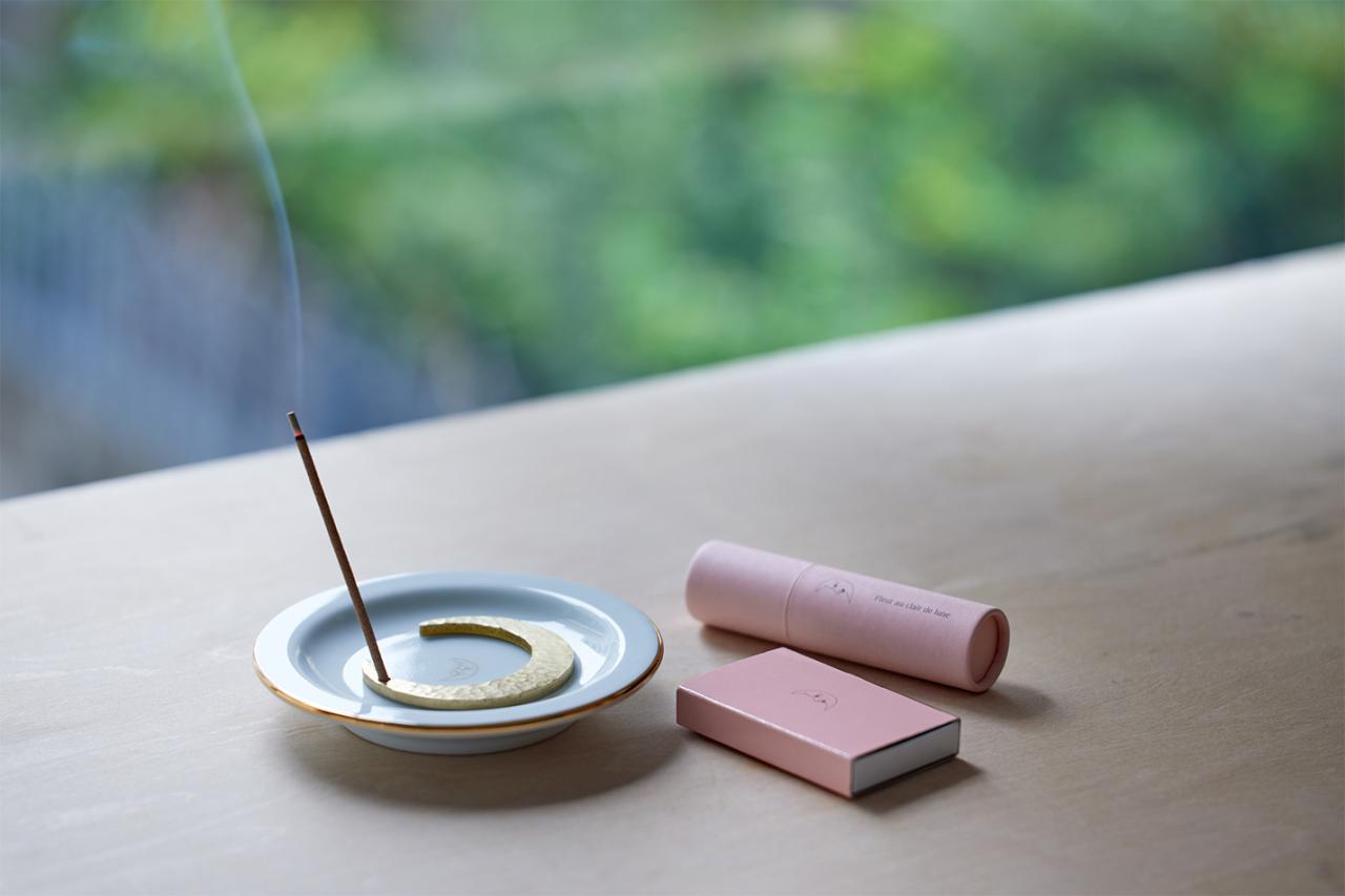 高橋美賀〈MOON COFFEE SALON〉の旅の装い｜タビガタリ