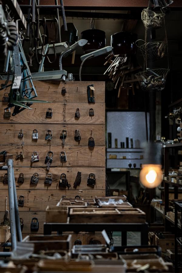 古道具屋をめぐる 〜アンティークショップ 「つむぎ商會」〜（大阪市）