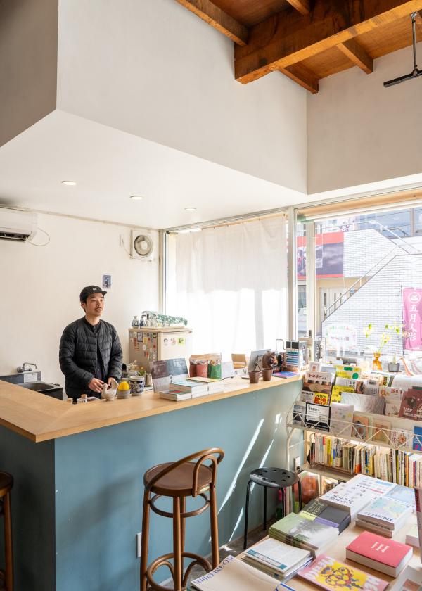 ヨットブックス（三島）− 「ウルトラライトハイキング」土屋智哉