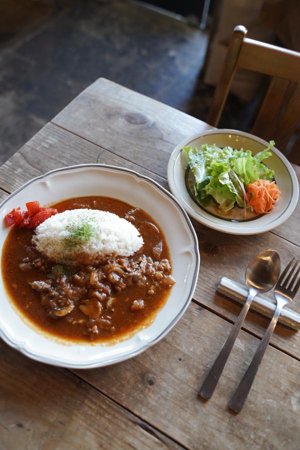 東海エリアのアートを楽しみながらごはんを。瀬戸〈Art Space &amp; Cafe Barrack〉