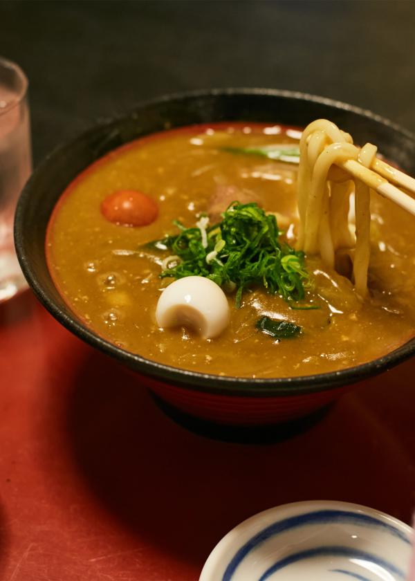 驚きの豊橋カレーうどん〈蕎麦匠まつや〉